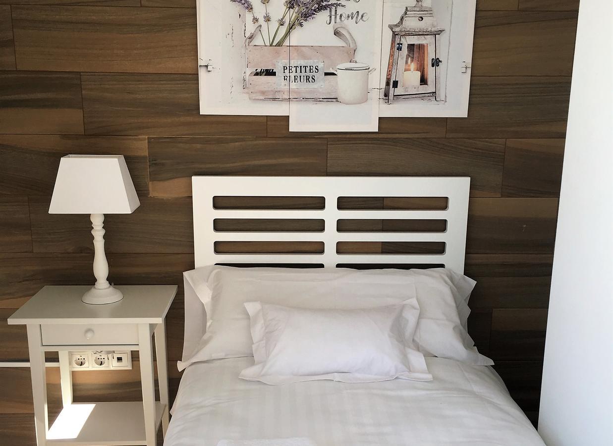 Apartamentos Marta Playa Alicante Ngoại thất bức ảnh